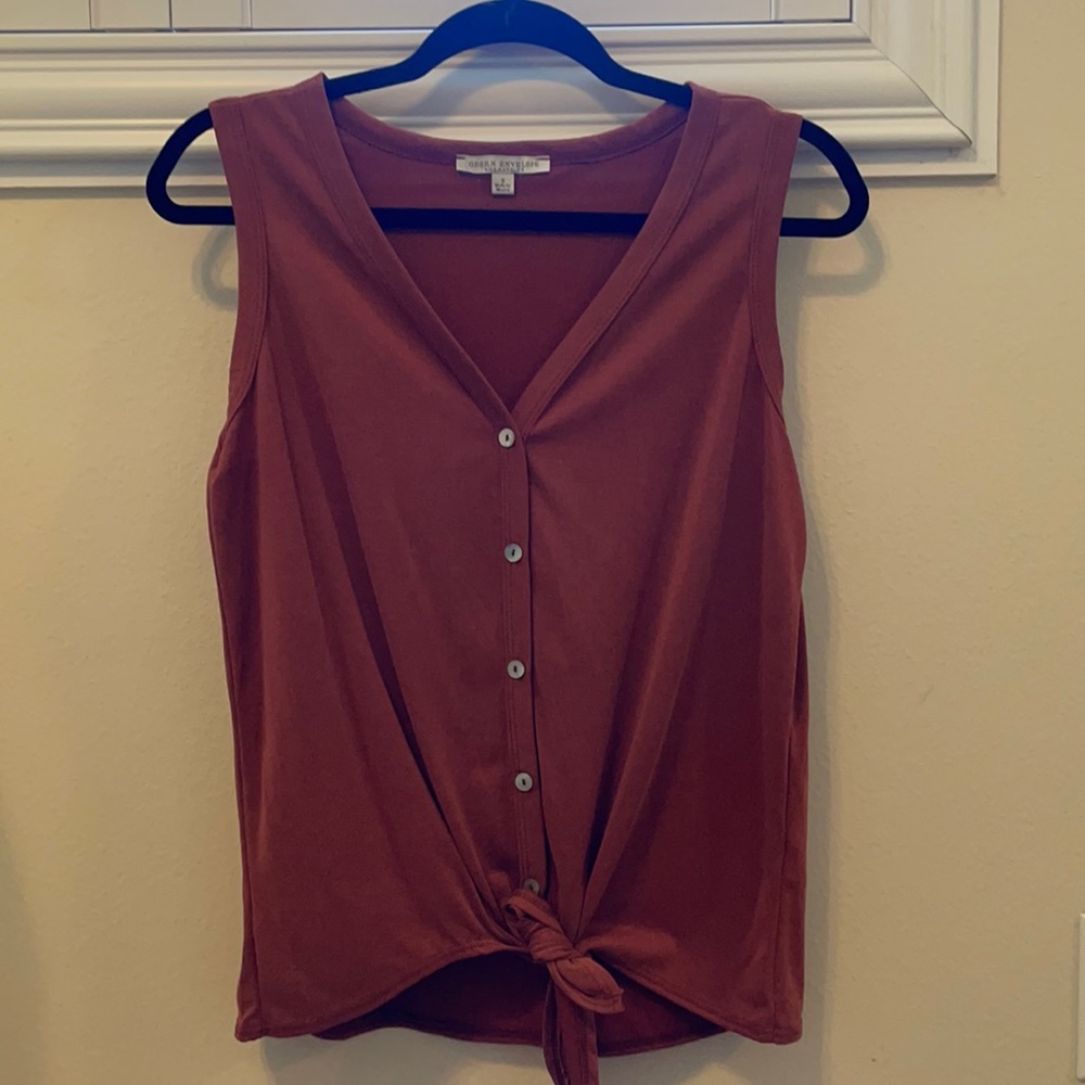 Green envelope tie front tank small